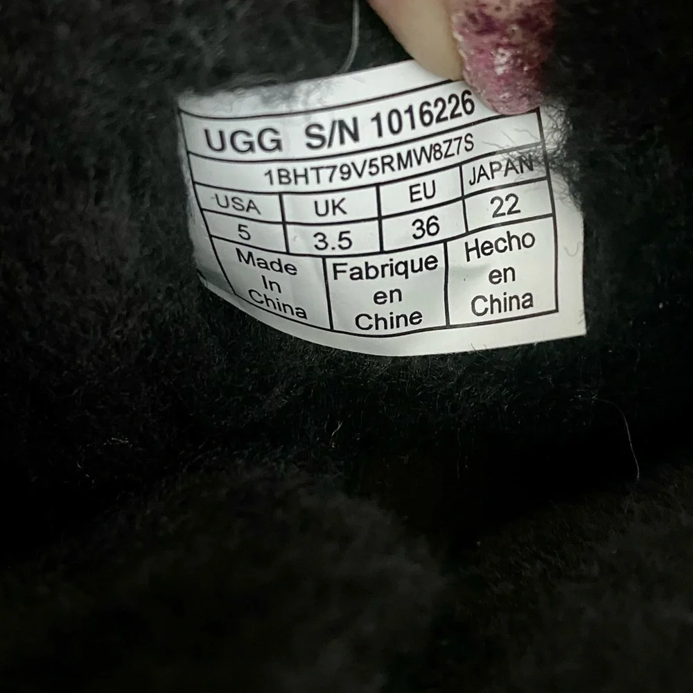 NEW UGG Bailey Button ll Boots